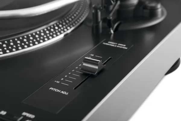 TechniSat TechniPlayer LP 300 - Pladespiller - sort, sølv