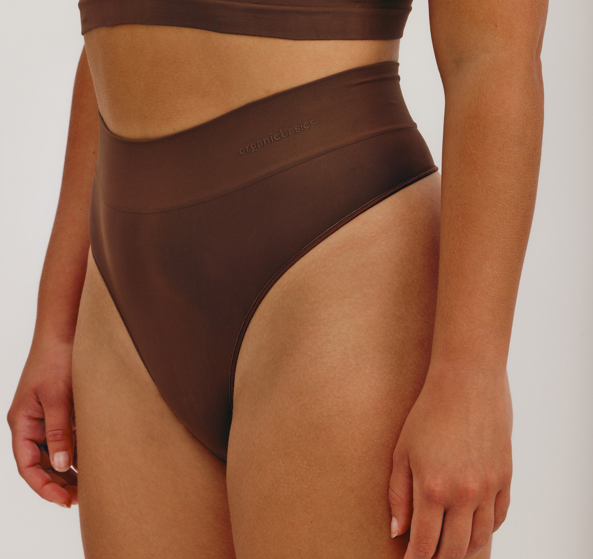 RECYCLED NYLON<br>Smooth Thong