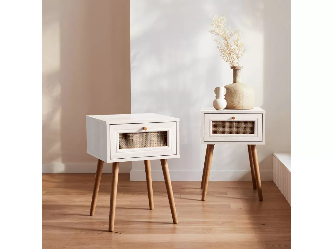 Lot de 2 tables de chevet effet bois blanc et cannage avec 1 tiroir