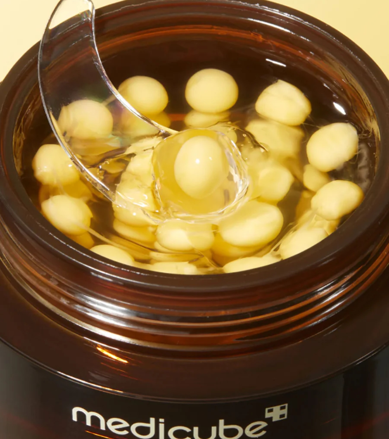 Medicube - *Deep Vita C* - Creme facial iluminador Deep Vita C Capsule Cream