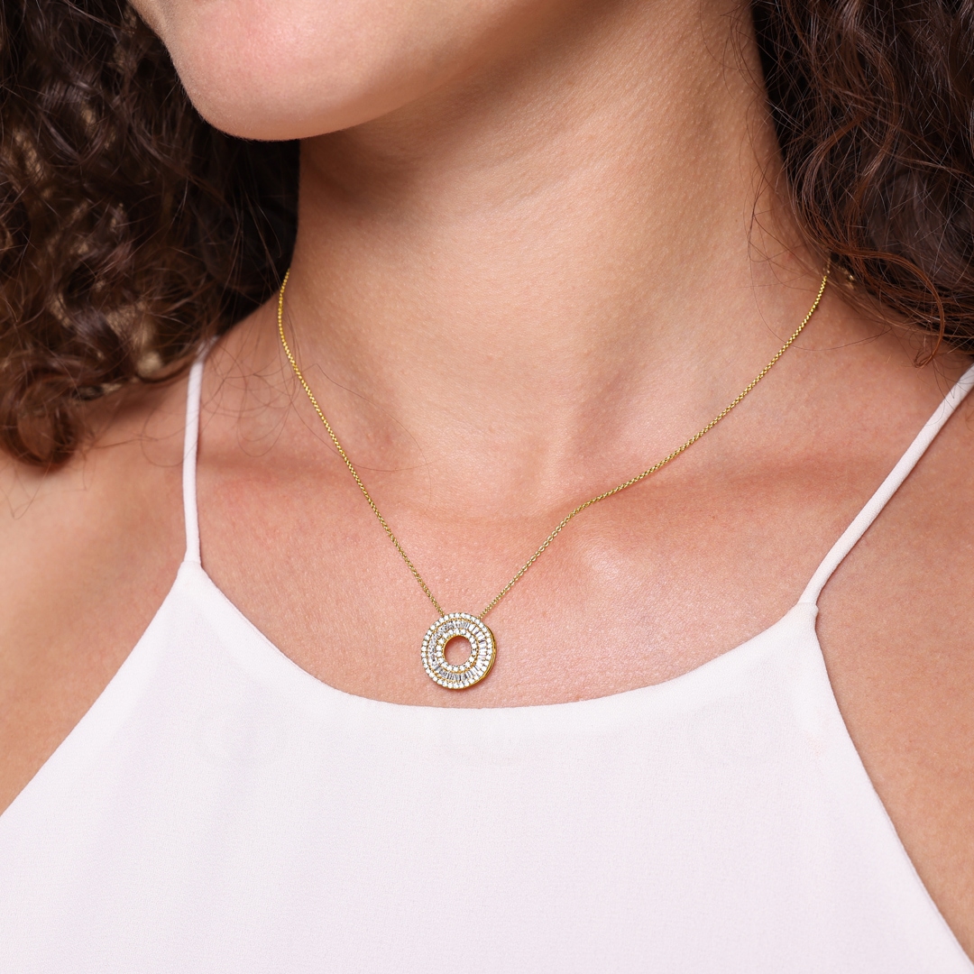 Collier mit Anhänger 750/18 K Gelbgold mit Diamanten 0.84 ct H/si