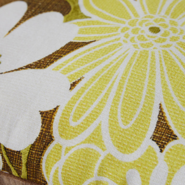 HKliving Stitched kussen 40x30 daisy