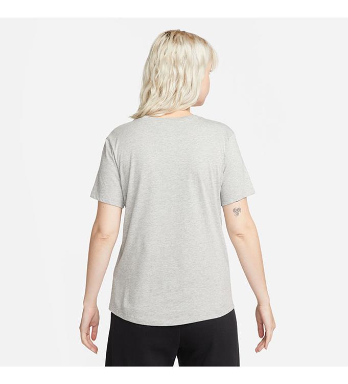 Nike Women Sportswear Essentials T-Shirt