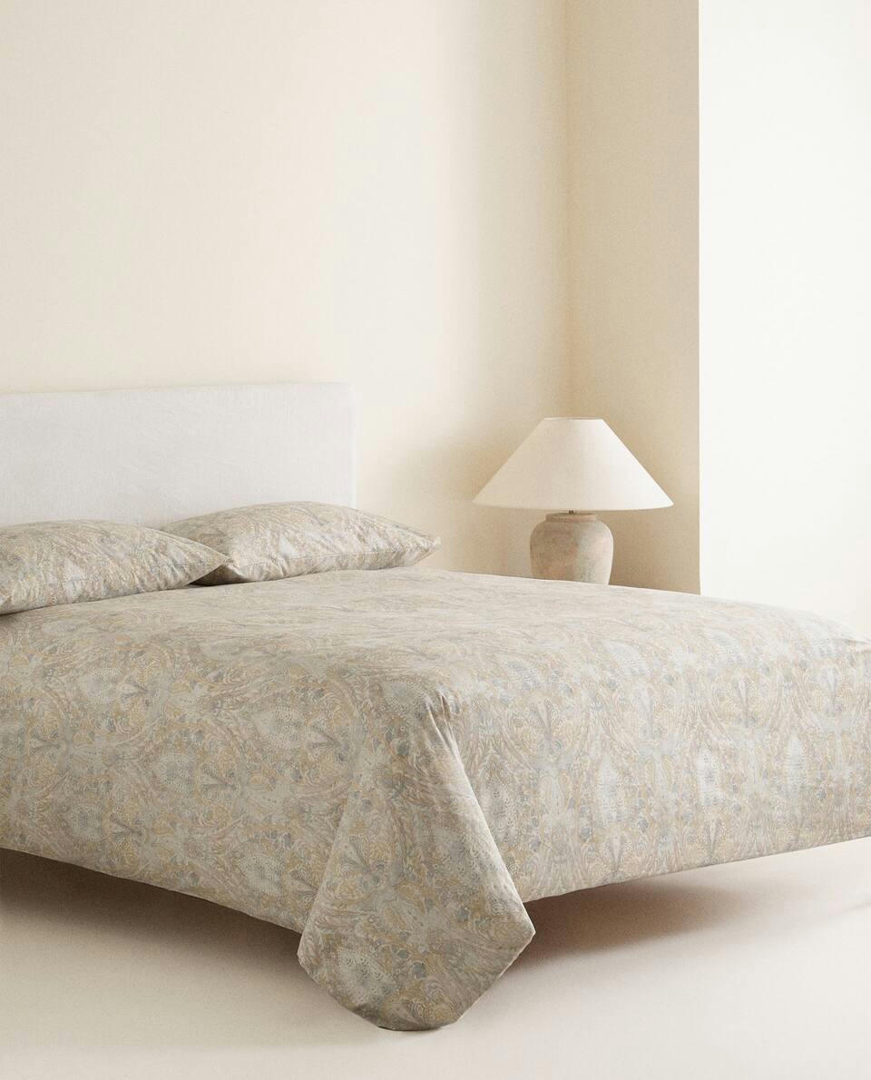 CAPA DE EDREDOM COM ESTAMPA PAISLEY