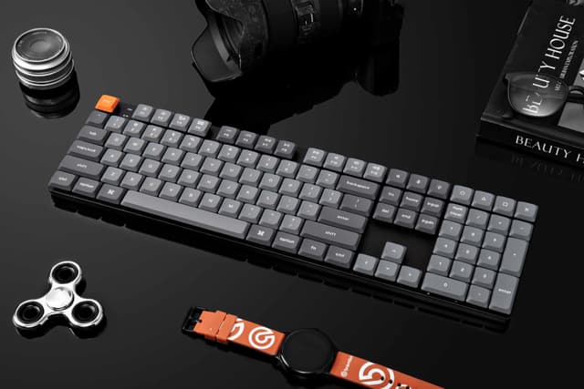 Keychron K5 MAX trådløst tastatur (Red switches)