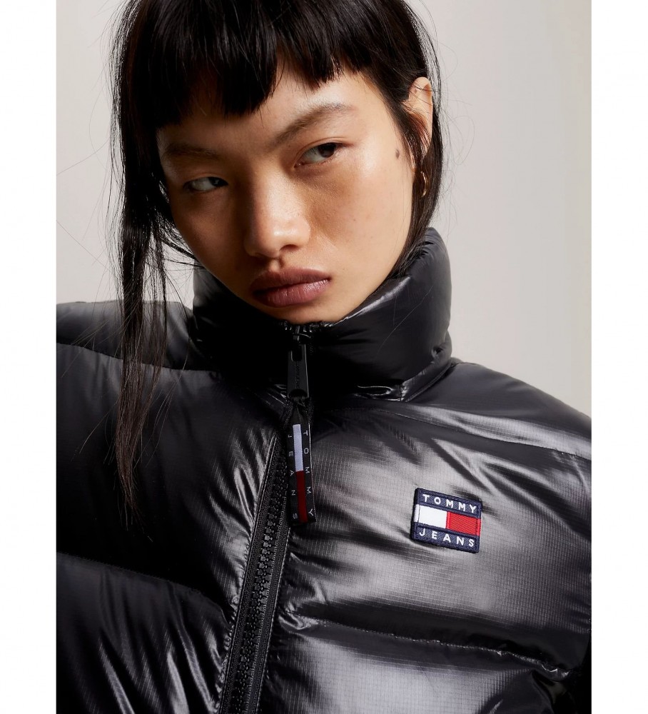 Casaco midi acolchoado Tommy Jeans Alaska na cor preta