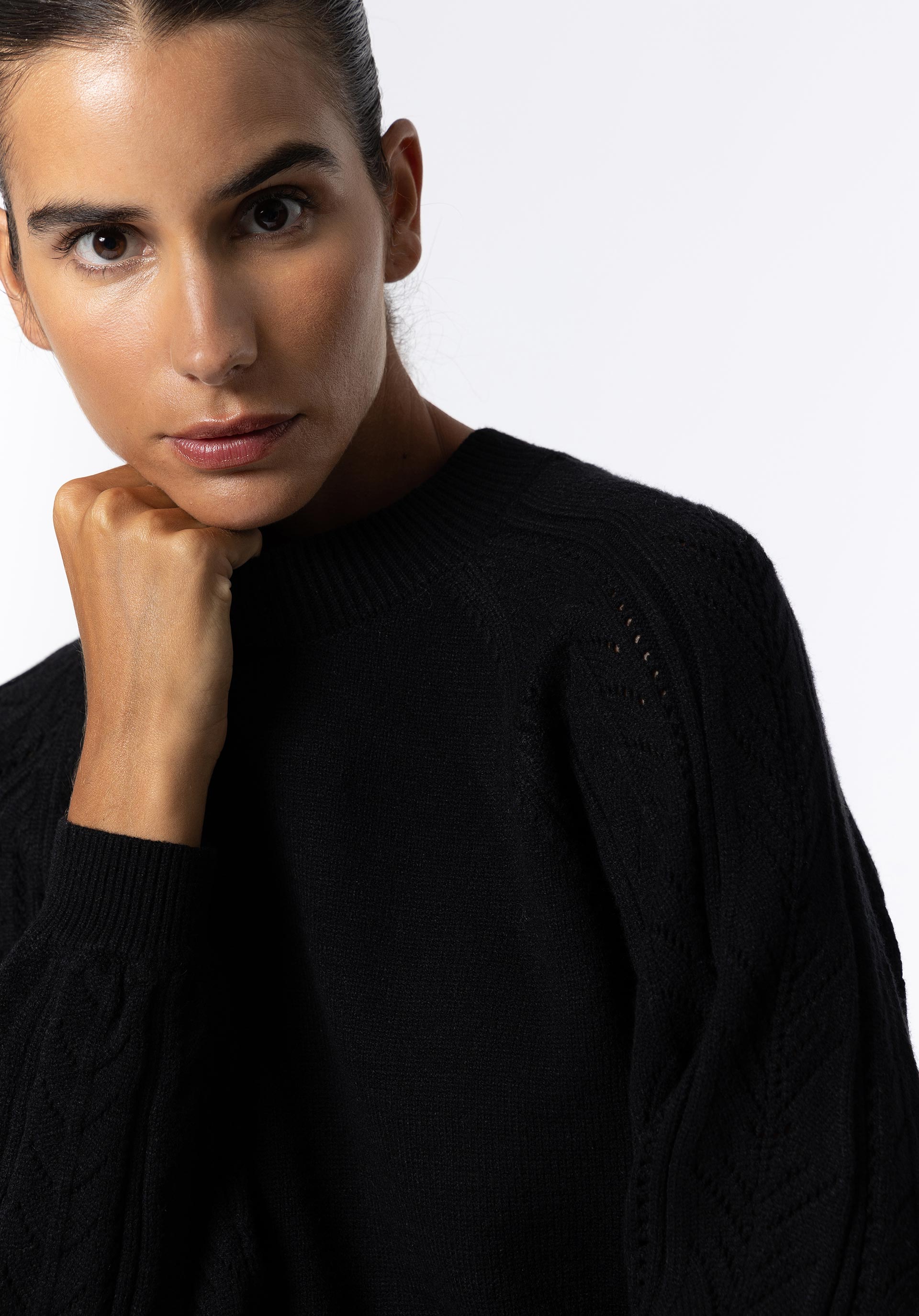 Camisola de Malha Mangas Perfuradas