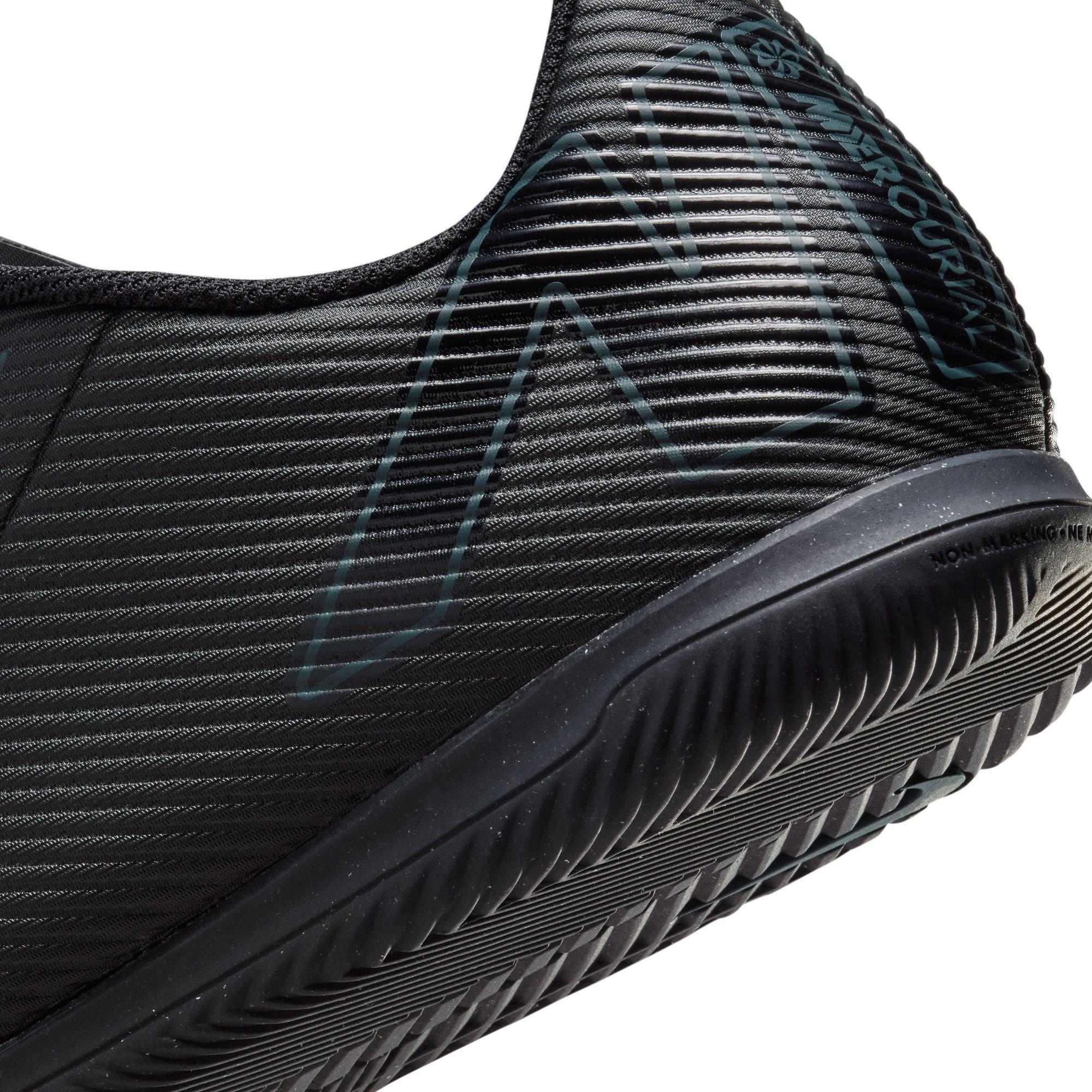 Nike Mercurial Vapor 16 Club Firm Ground Football Boots