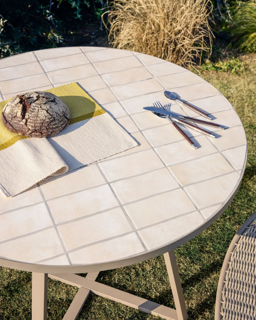 Kave Home   Tella Outdoor Bistrotafel