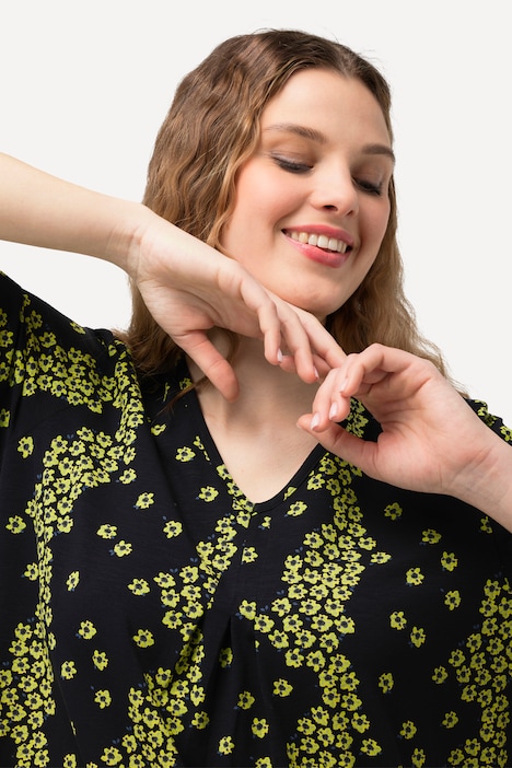 T-Shirt, Blüten, Zierfalten, V-Ausschnitt, Halbarm