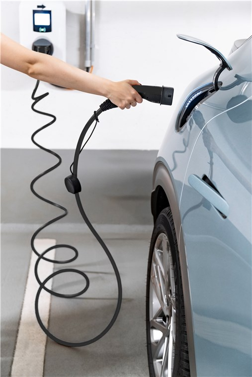 (5m) Selbstaufrollendes Helix 22kW/32A Elektroauto Ladekabel 3-phasiges Stromkabel für Hybrid- / E-Autos mit Typ 2 Anschluss (61795) - Schwarz