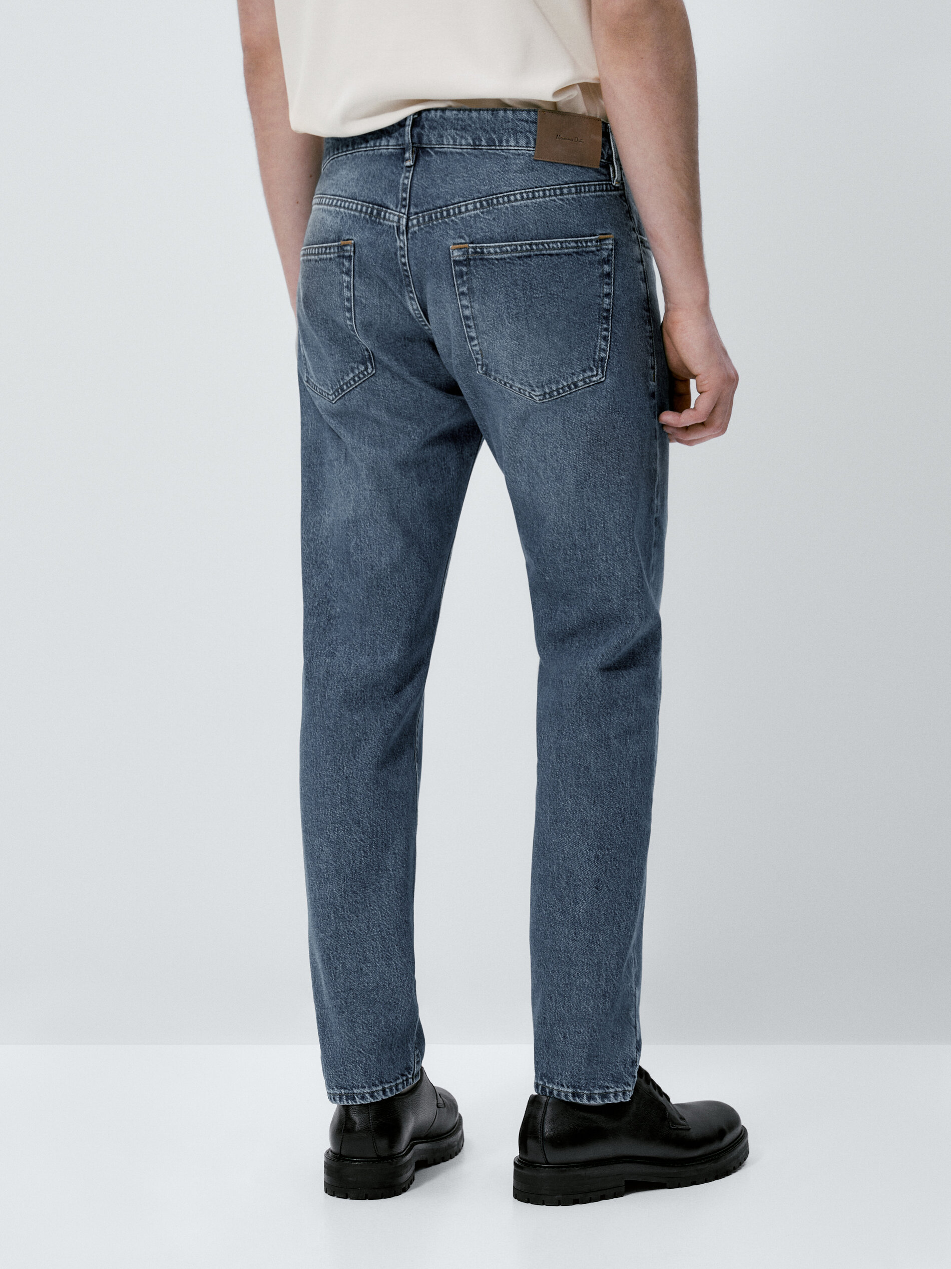 Calça vaquero mid stone wash tapered fit - INDIGO