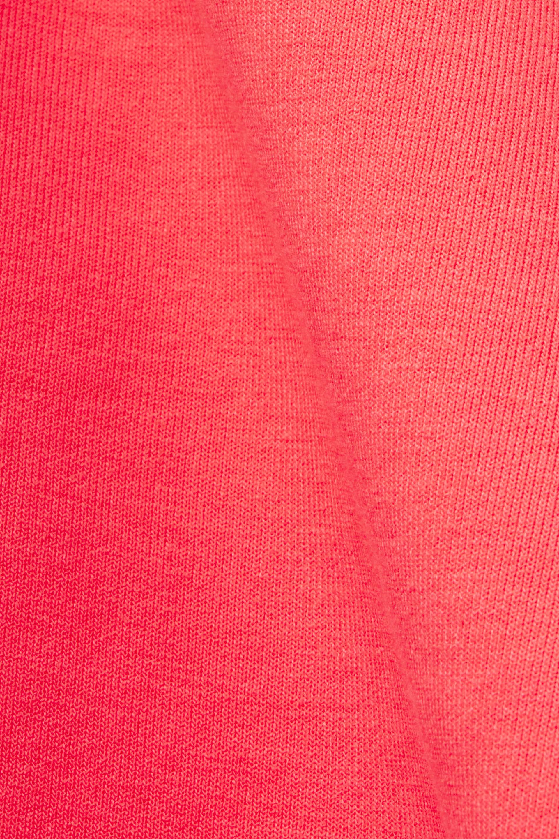 En matière recyclée le short de sport en molleton