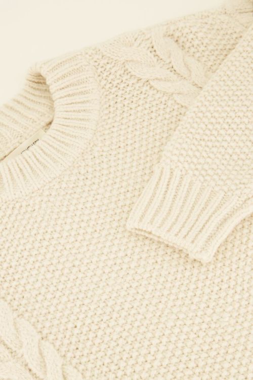 Beige kabeltrui met structuur