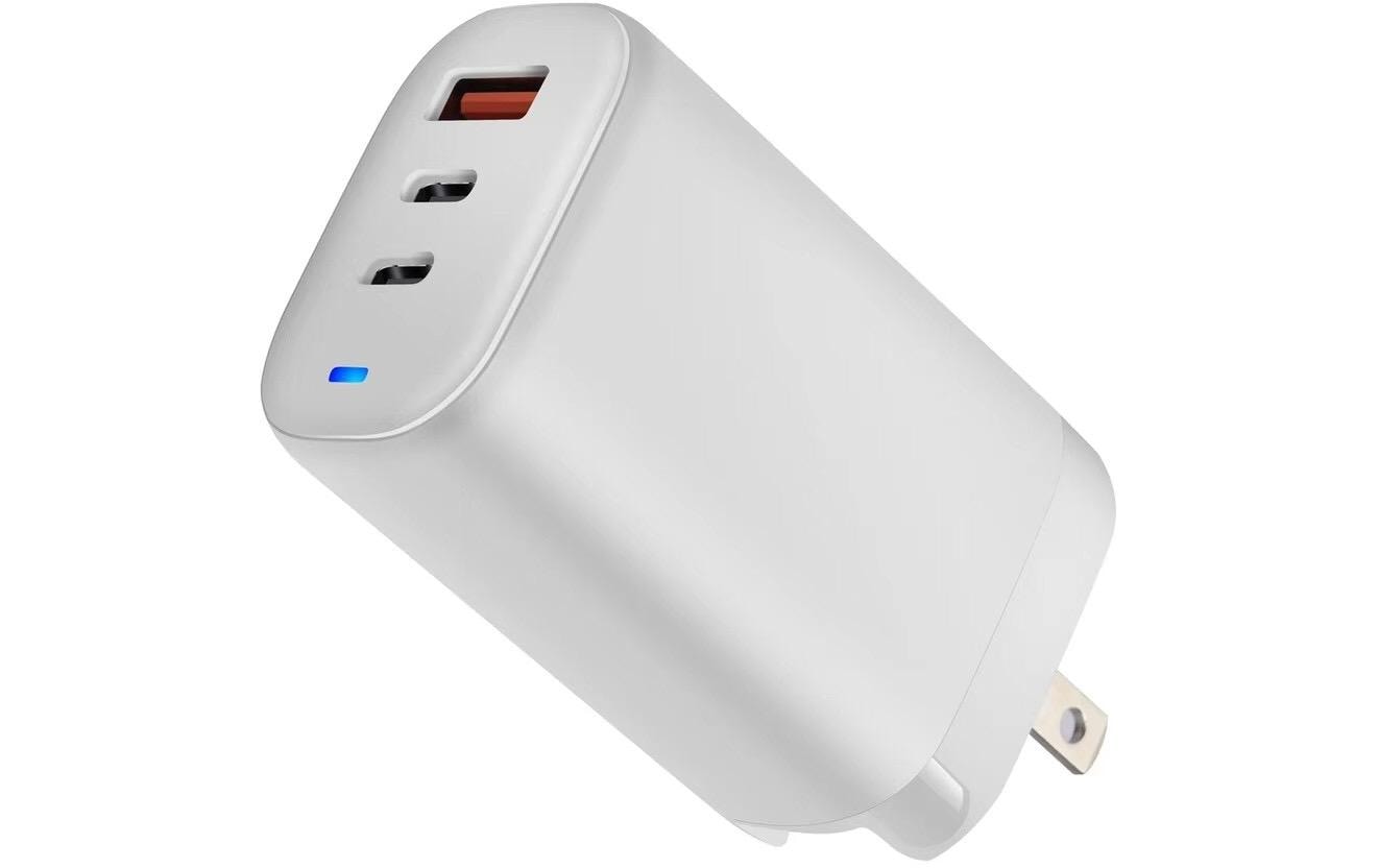 USB-Wandladegerät GaN 65W inkl. Reiseadapter (UK+USA)Schnellladefähiges Ladegerät mit USB-C und USB-A Ports