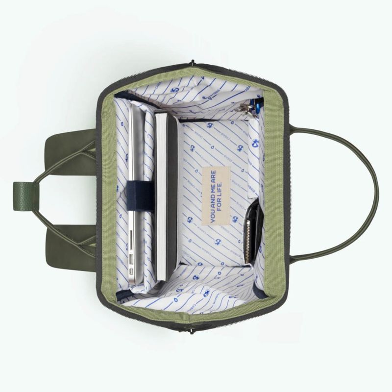Sac à dos Adventurer Medium 23 litres + 2 grandes pochettes Busan