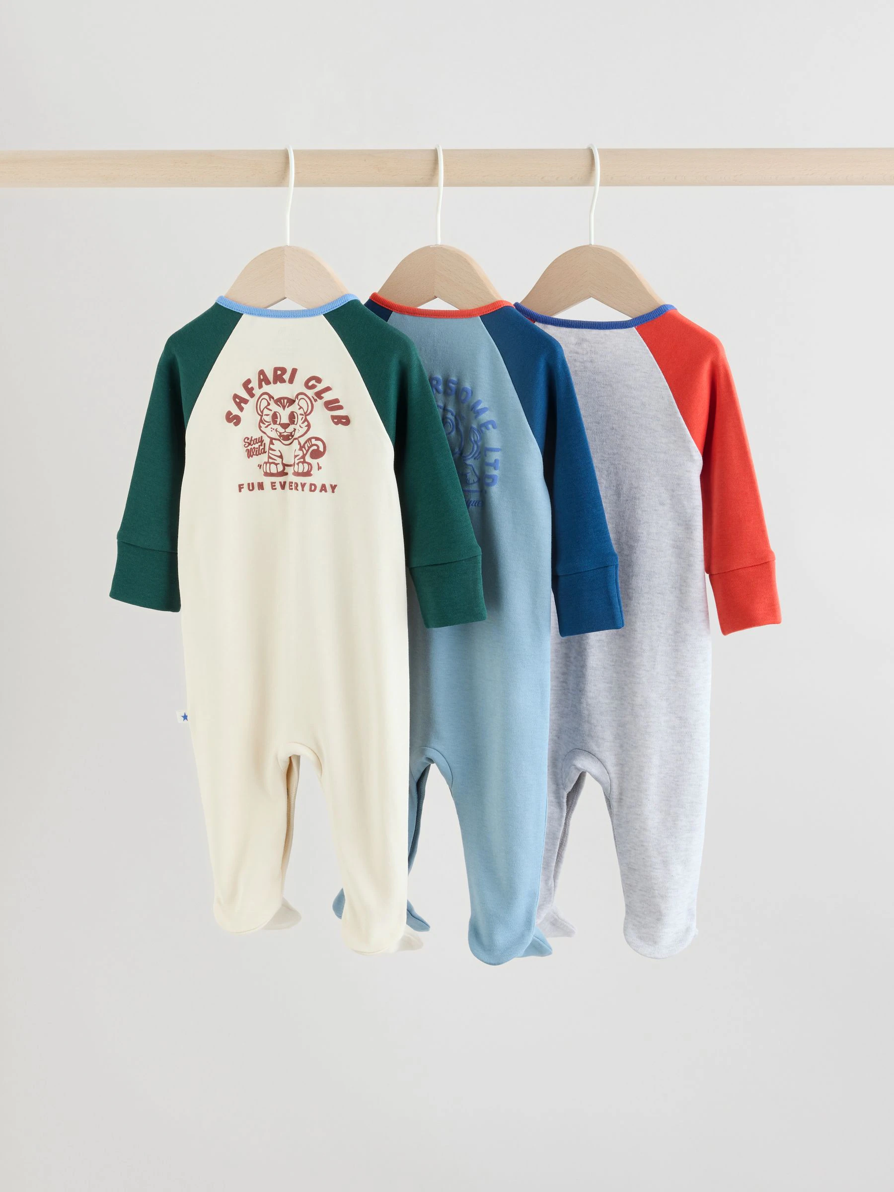 Meerkleurig collegesportstijl - Verpakking van 3 babypyjama's (0 mnd-3 jr)