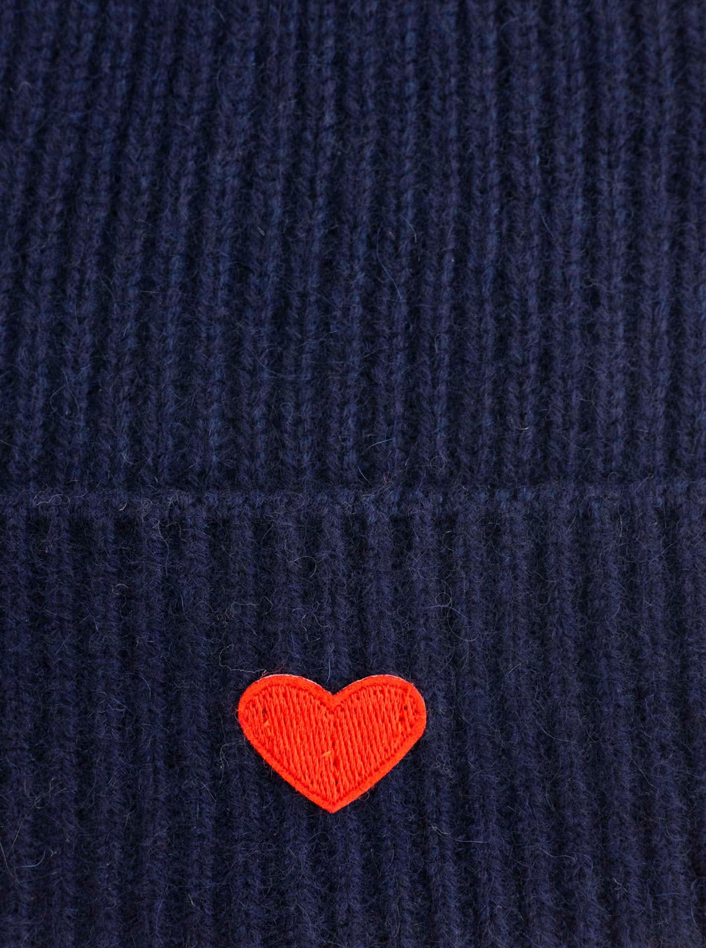 Zwillingsherz Beanie »Beanie with Heart-Patch«, Rippstrick, mit breitem Umschlag, wärmend
