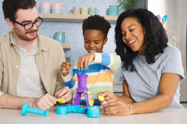 Kinetic Sand Soft Serve Station