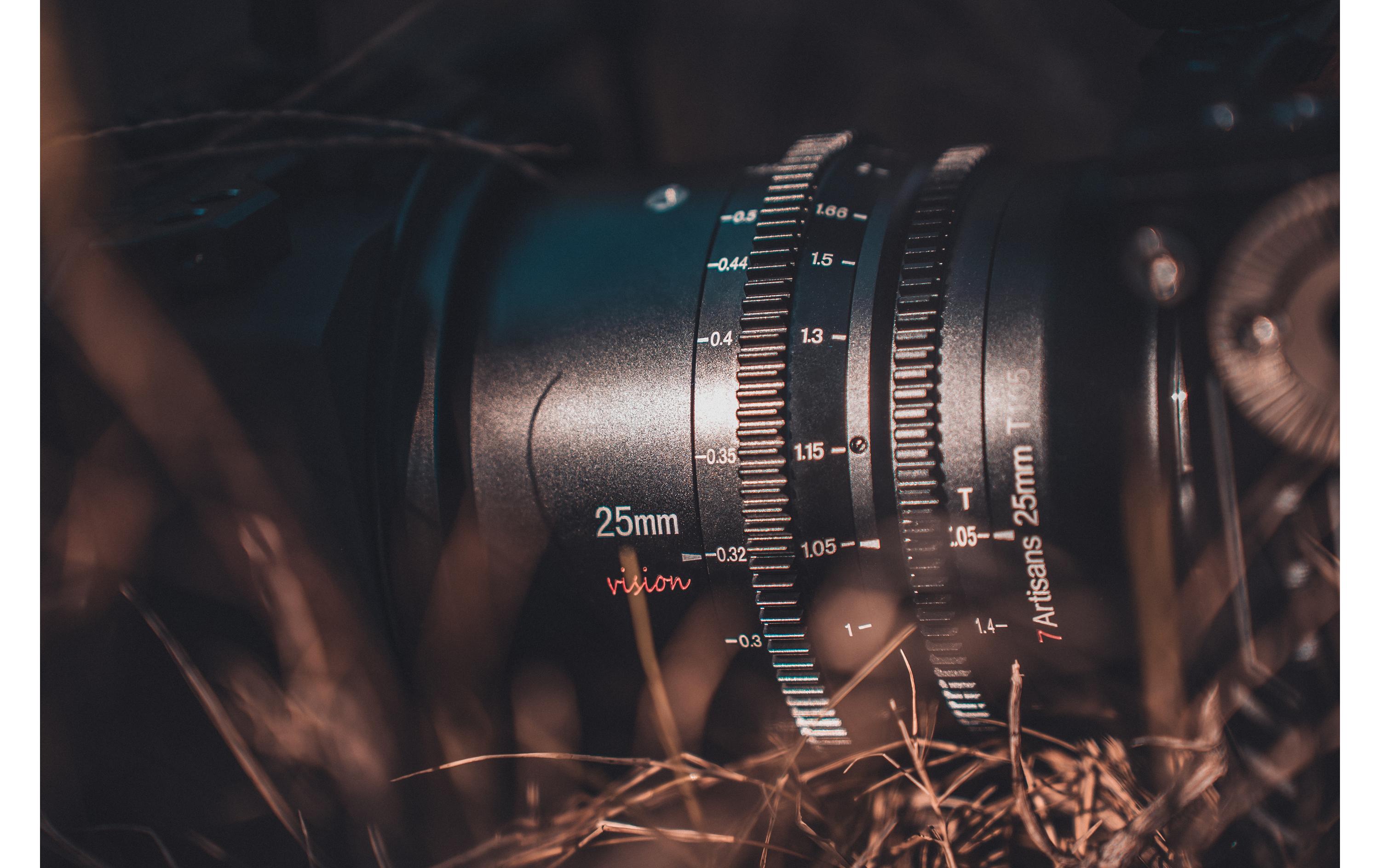 Festbrennweite 25mm T/1.05 – Canon RF<br>Lichtstarkes Cine-Objektiv mit weichem Bokeh-Effekt