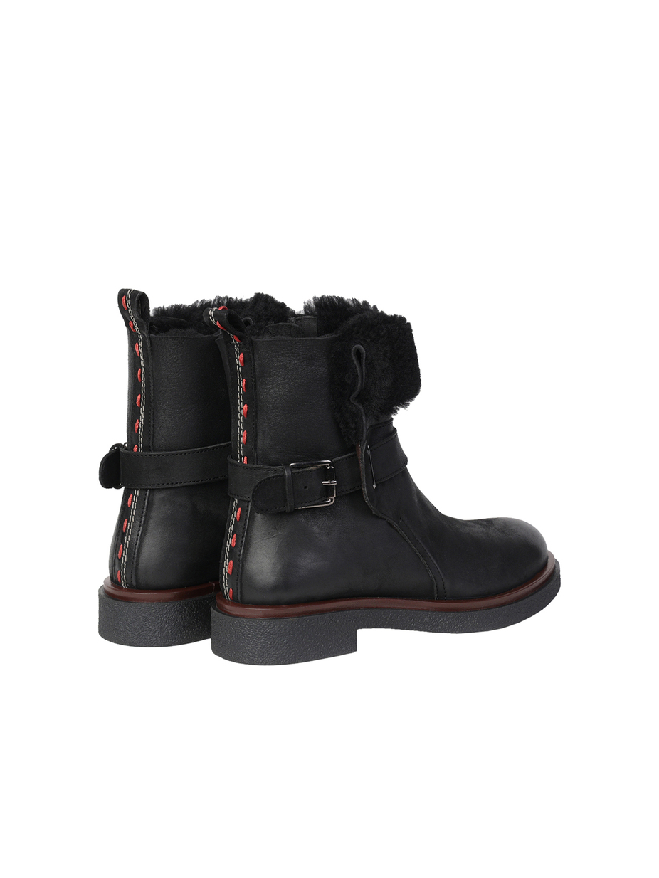 STIEFELETTE NEVIA