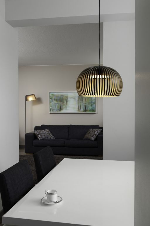 Secto Design Owalo 7010 vloerlamp LED zwart