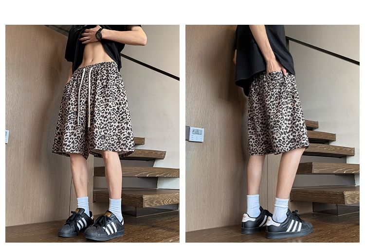AXEN - Shorts met luipaardprint en trekkoord in de taille