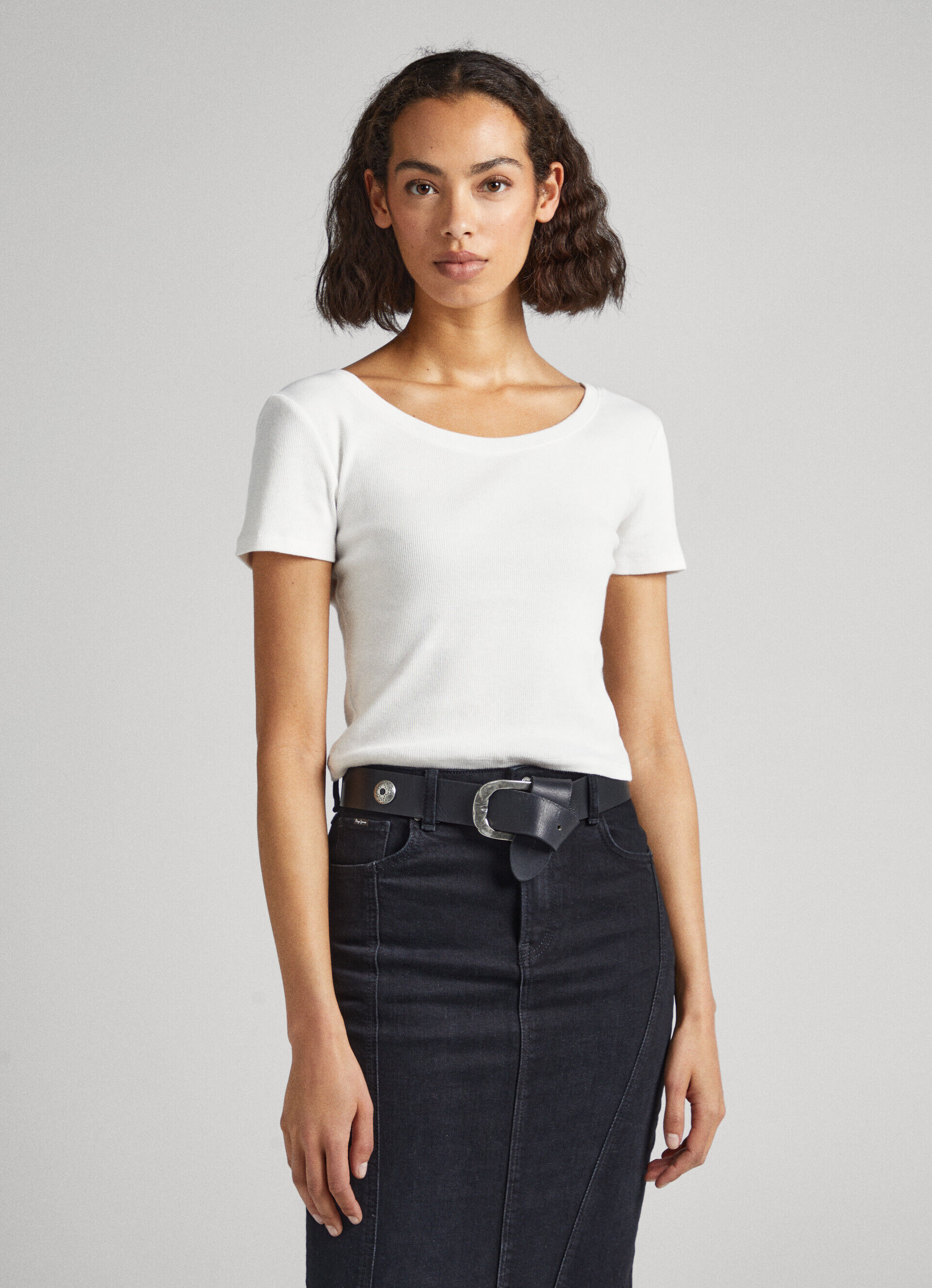 CAMISETA COM COSTAS CRUZADAS - branco mousse