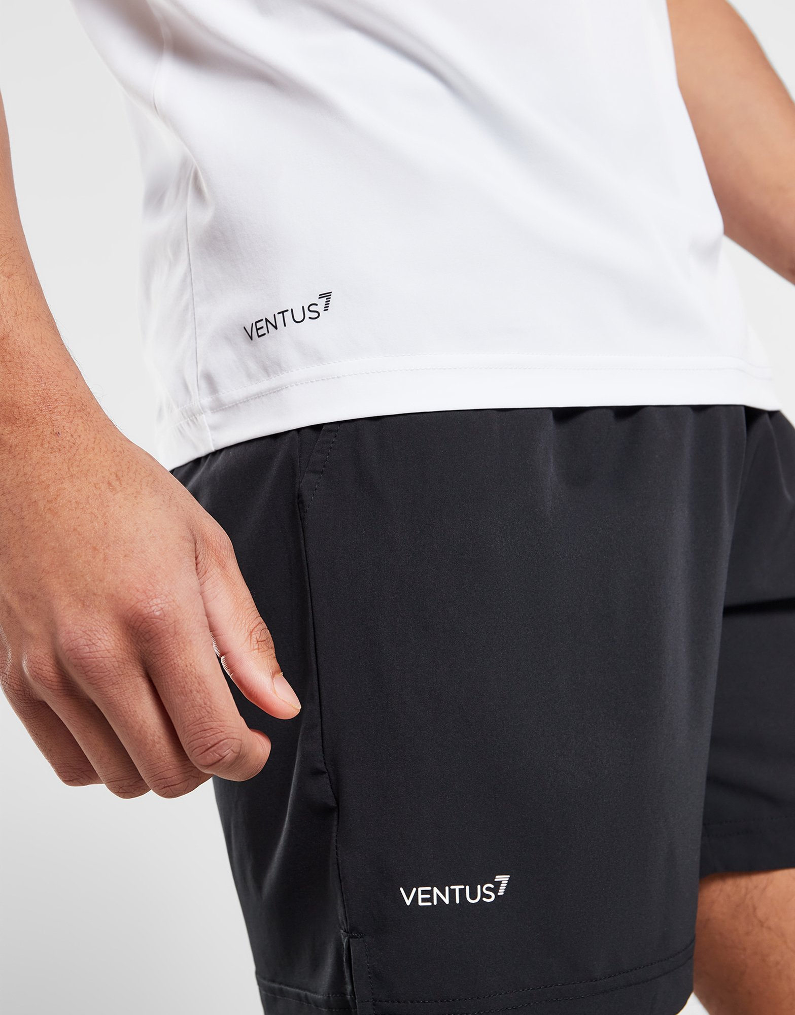 Emporio Armani EA7 Ensemble T-shirt/Short Imprimé Homme