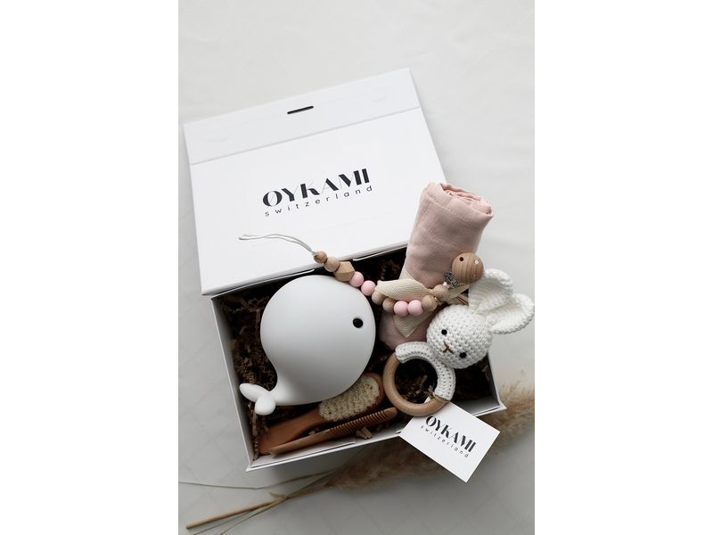 Oykami Geschenkset Athen Mädchen mit Wal Geschenkbox zur Geburt