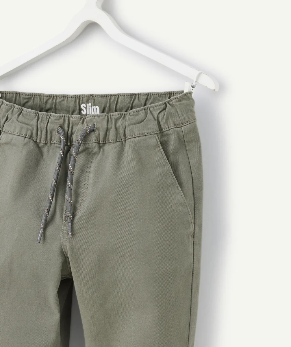 pantalon slim garçon en coton bio kaki