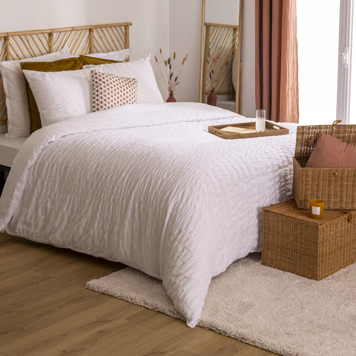 Housse de couette et deux taies polycoton (260 x 240 cm) Irhia Blanche