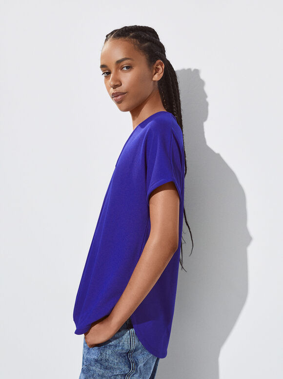 Camiseta básica com decote em V - Azul