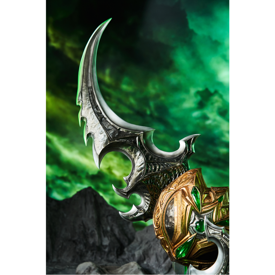 World of Warcraft- Warglaive of Azzinoth Single Replica Scale 1/1Bundle With Mount
