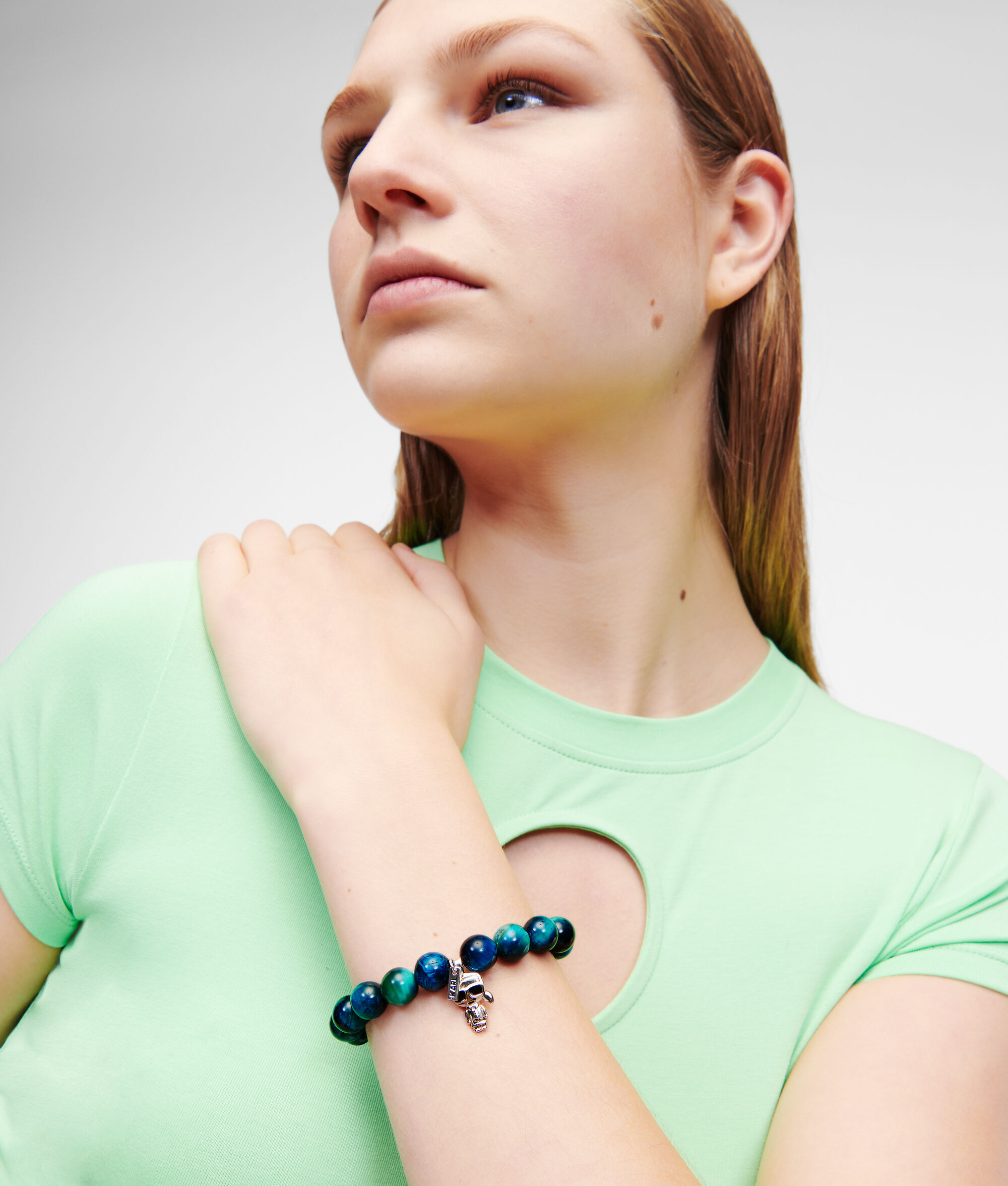 BRACELET EN PERLES K/IKONIK
