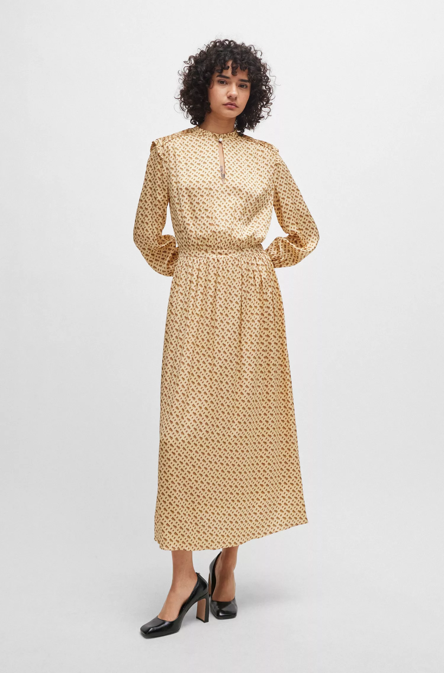 Vestido BOSS em mistura de seda preta com estampa de monograma