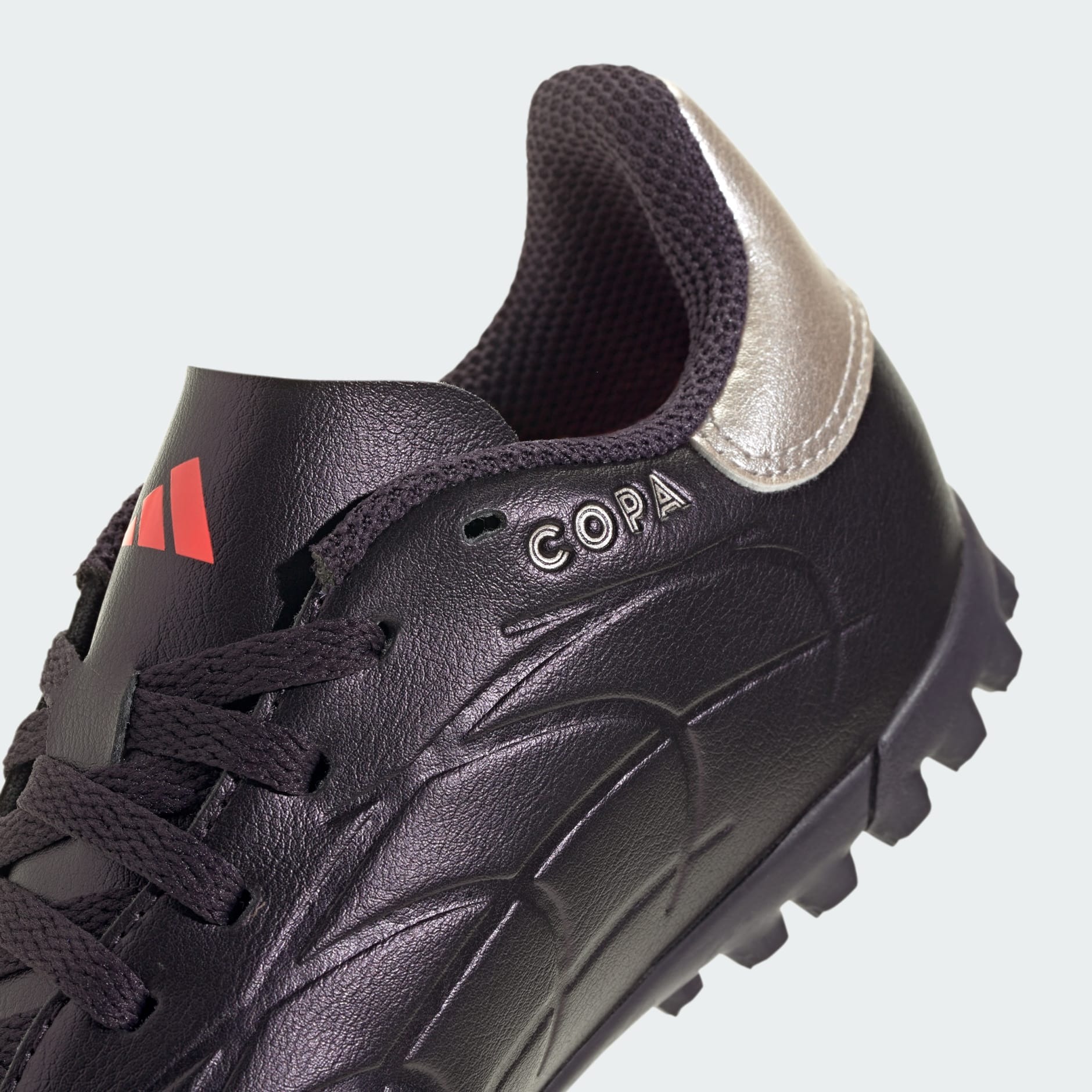 Copa Pure II Club TF Junior Aurora Black/Platinum Metallic/Turbo