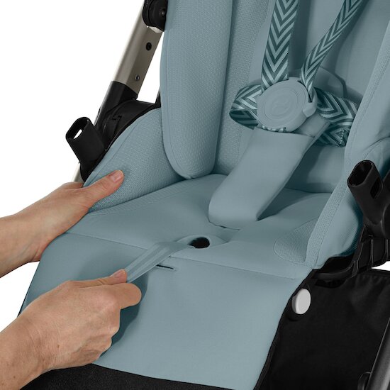 Poussette Balios S Lux 2   Châssis noir - Moon Black        de               CYBEX