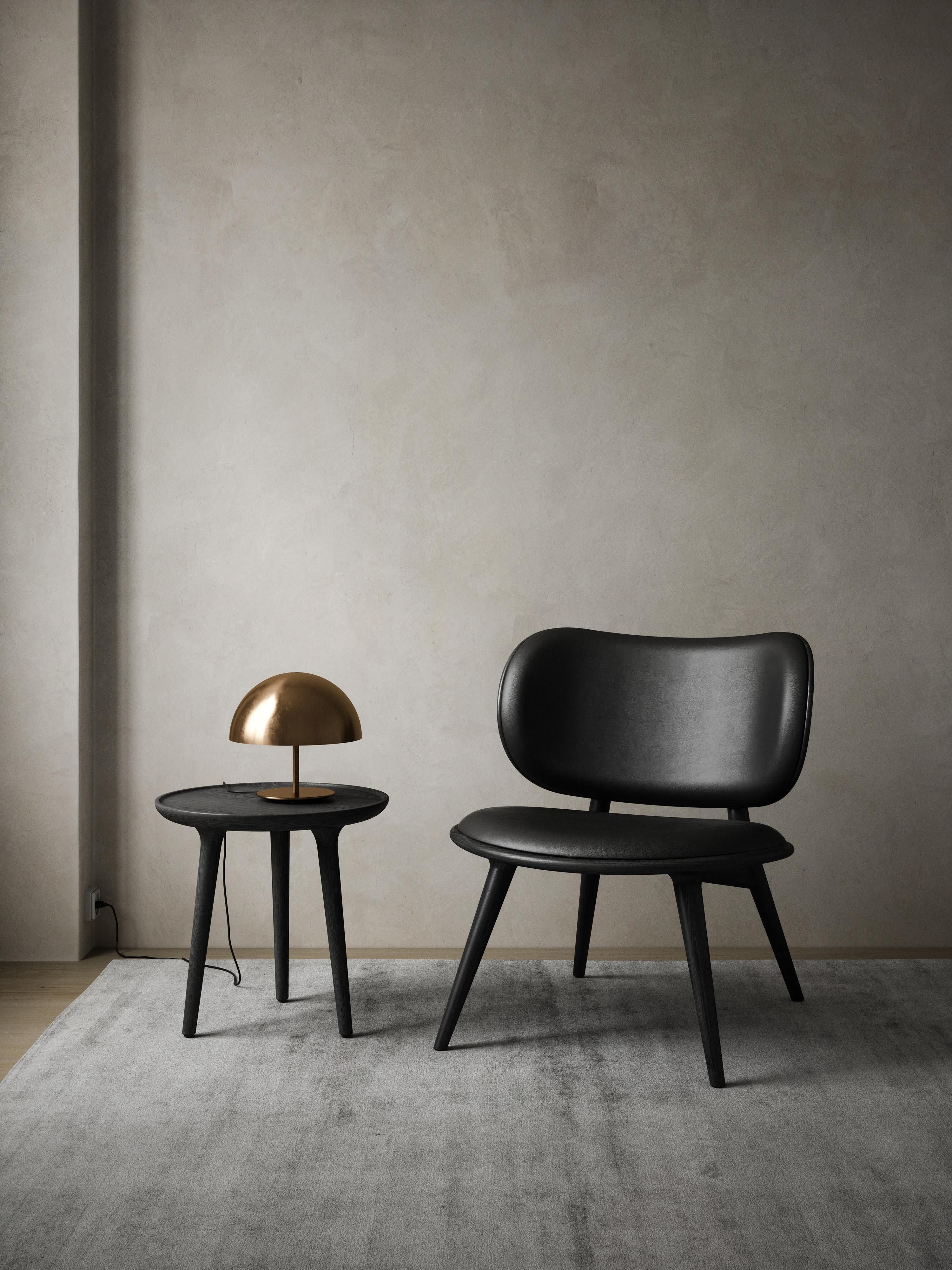 Leren loungefauteuil Rock met houten poten, handgemaakt