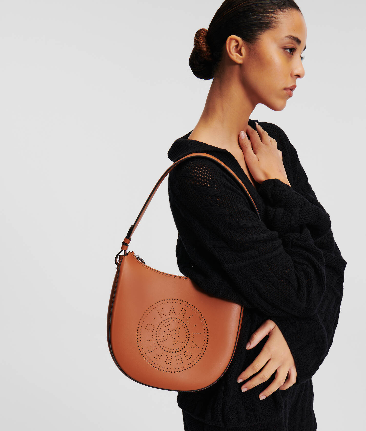 SAC PORTÉ ÉPAULE PERFORÉ CROISSANT DE LUNE K/CIRCLE - Brun