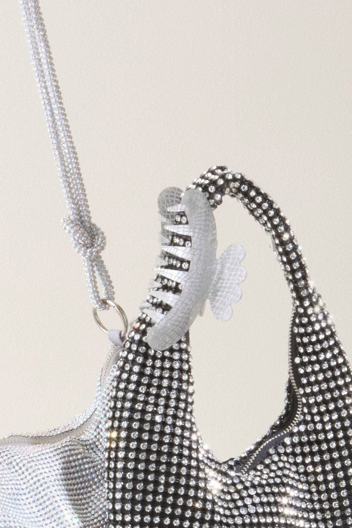 Sui Ava  Helle Snake hårklemme, stor - Sneaky Silver