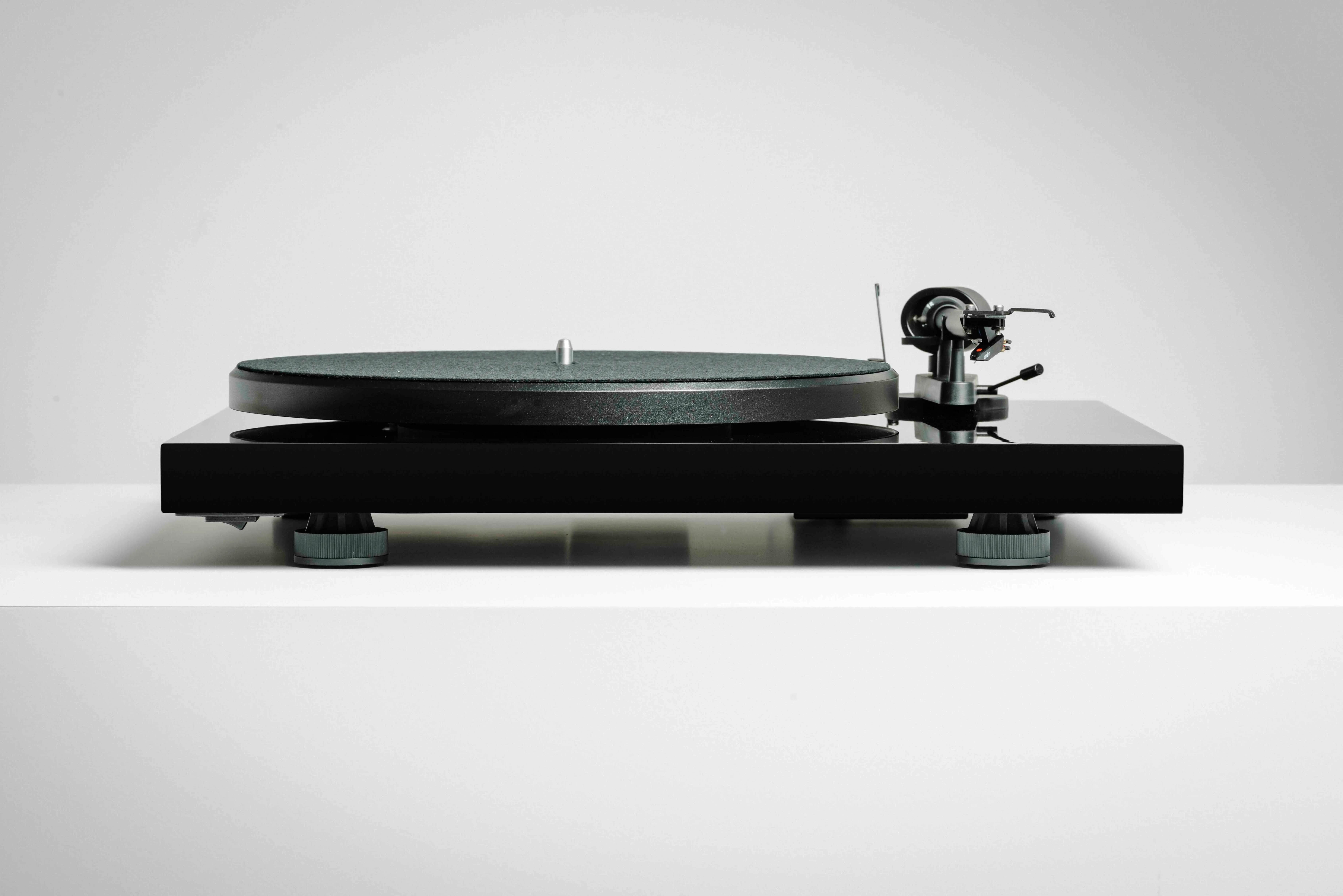 Pro-Ject Debut III Référence Noir Laqué Platines vinyle hi-fi