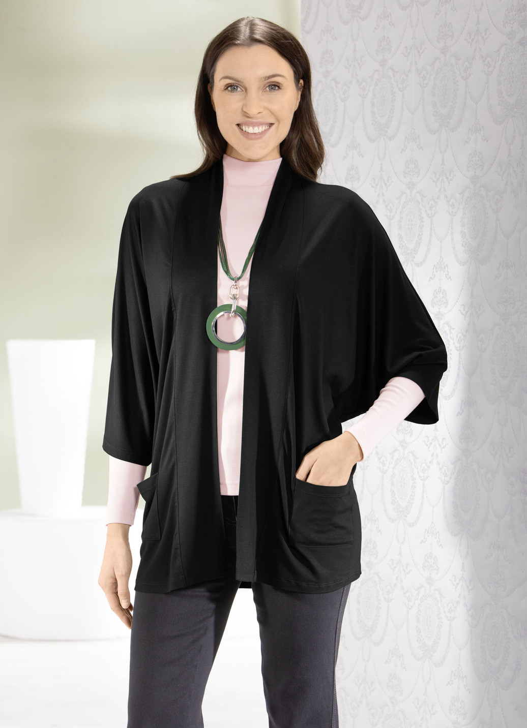 Shirtjacke in verschlussloser Form in 2 Farben