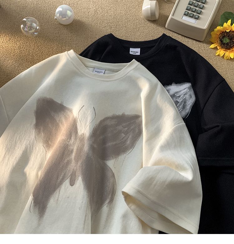 Kupyd - T-shirt met korte mouwen, ronde hals en vlinderprint