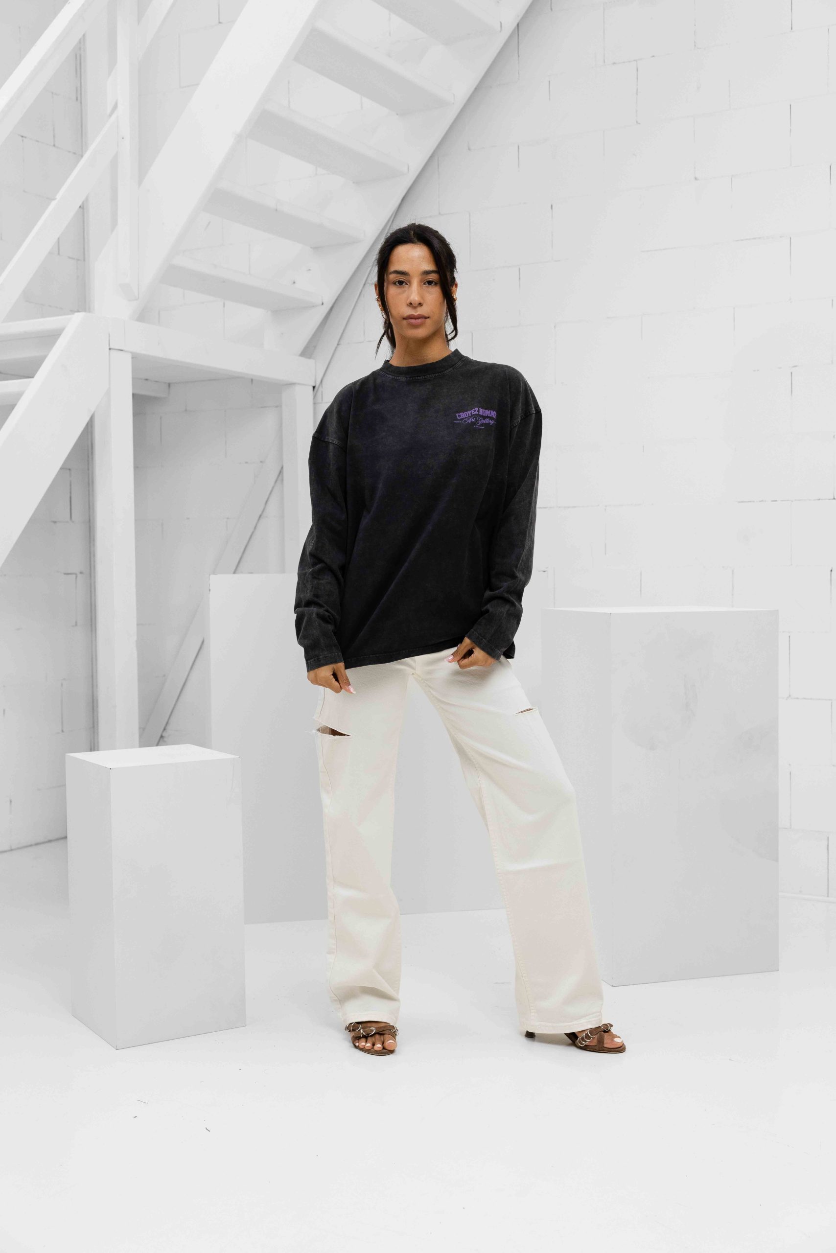 Croyez Art Gallery Longsleeve Dames Donkergrijs