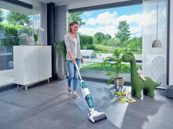 LEIFHEIT Regulus Aqua PowerVac, wet and dry vacuum cleaner (white / turquoise)