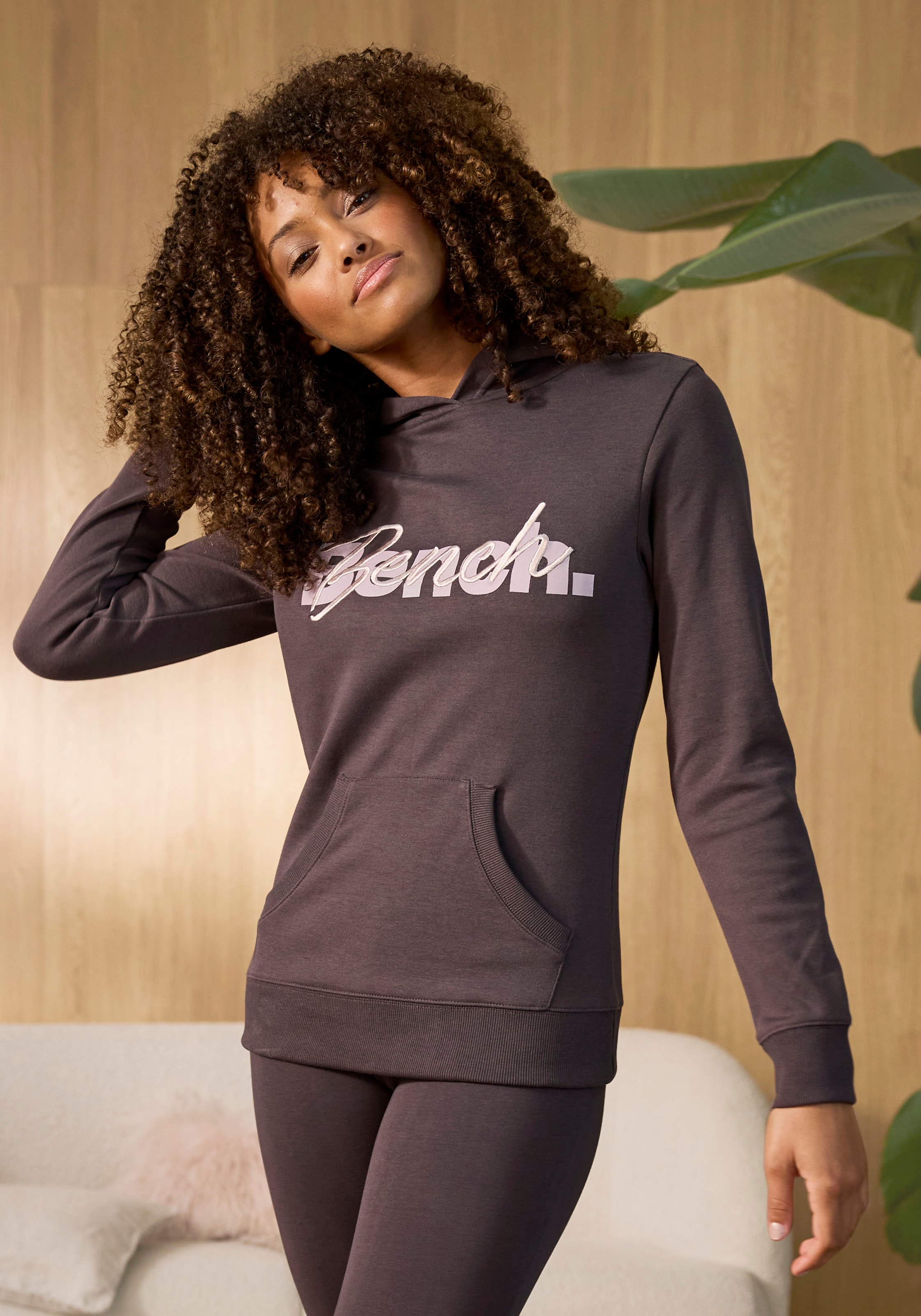 Bench. Loungewear Kapuzensweatshirt , mit Kängurutasche, Loungeanzug, Hoodie