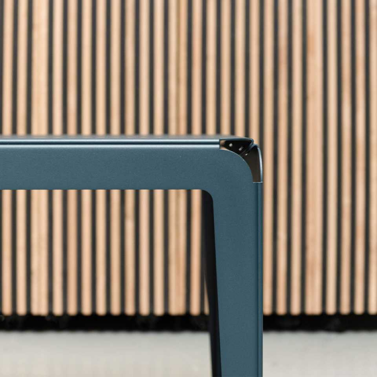 Weltevree Bended tuintafel 90x90 Grey blue