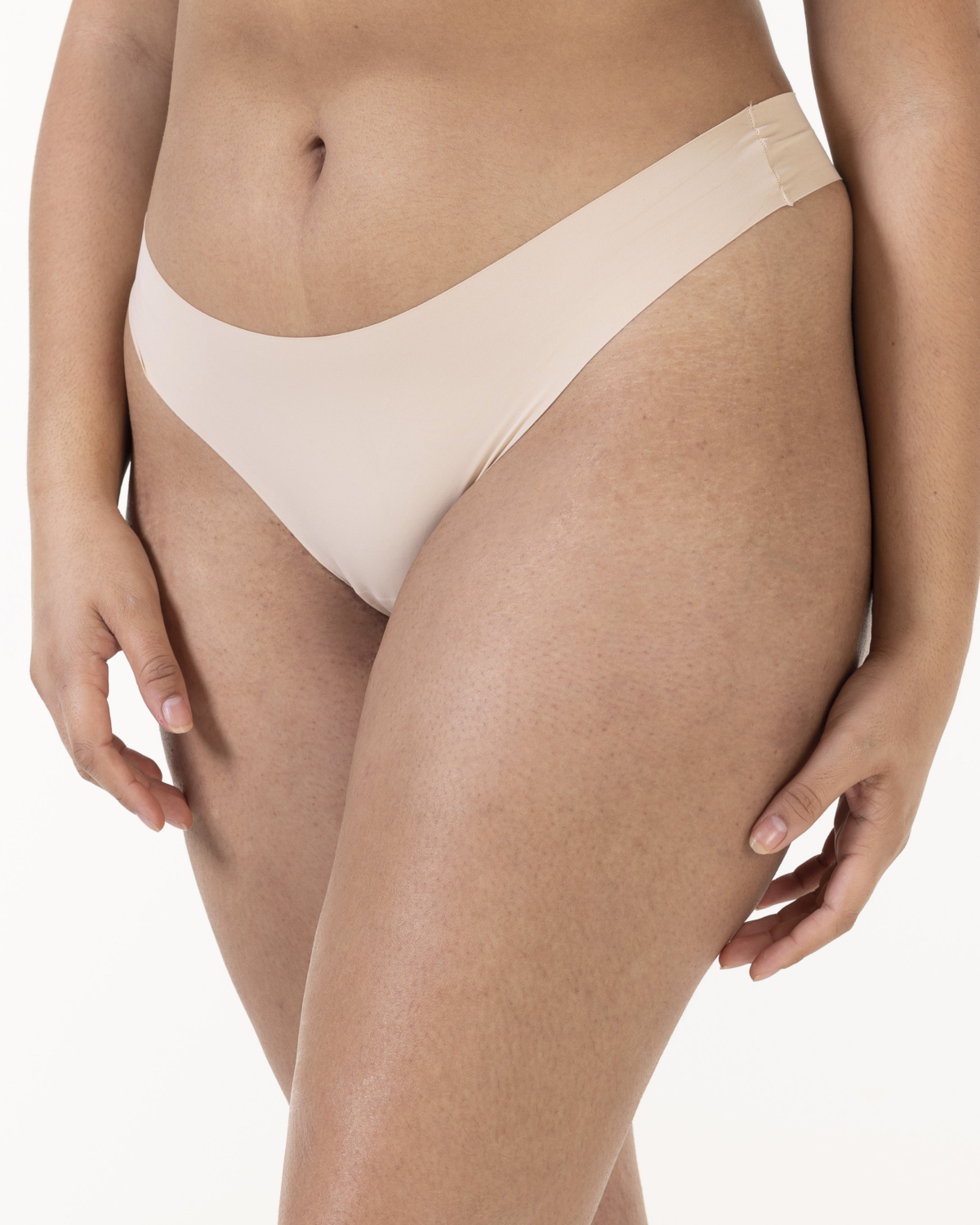 LEVITY 3-pack Invisible Thong Black\White\Sand