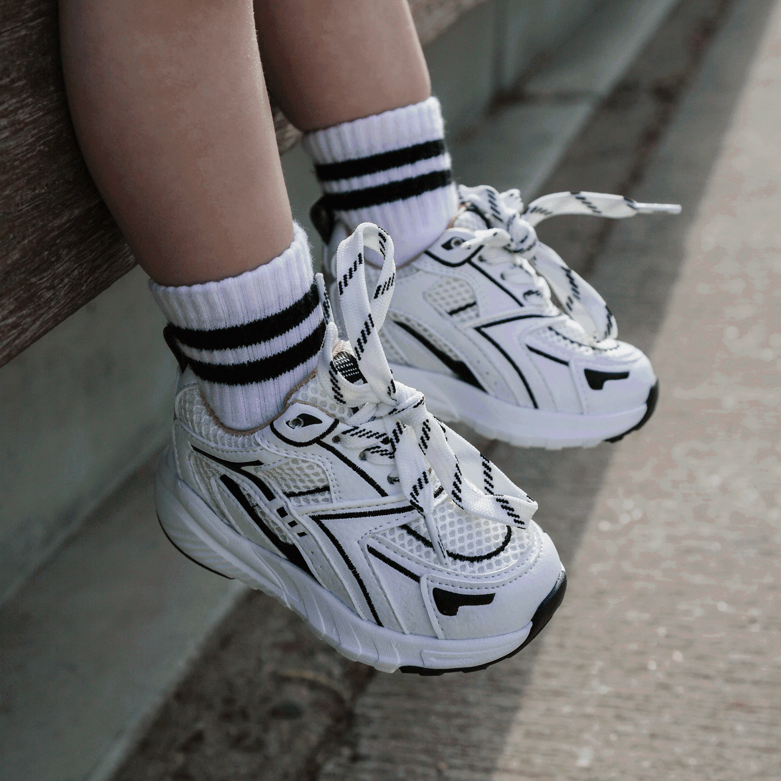 Shoesme sportlicher schwarz-weißer Sneaker